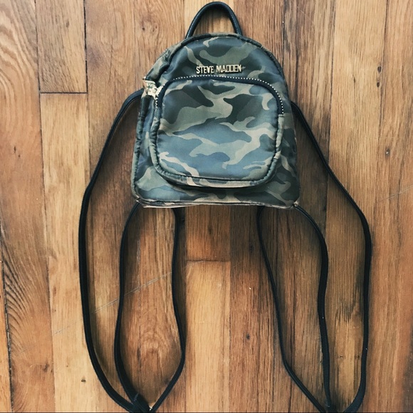steve madden camo backpack